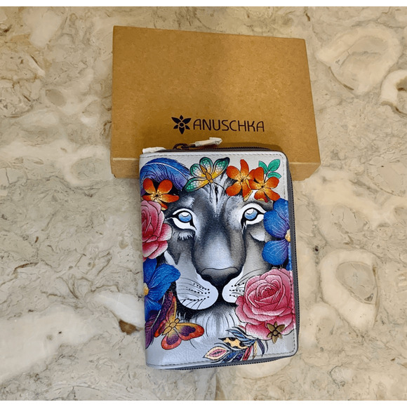 Anuschka Hand Painted Wallet Organizer Wallet Lion - Picture 3 of 8